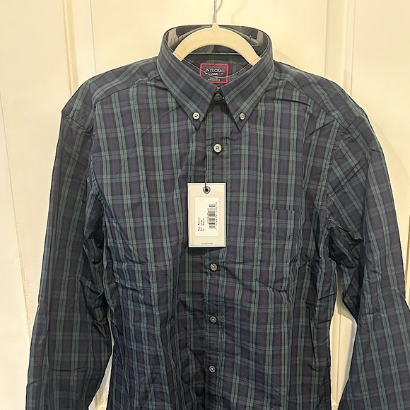 UNTUCKit Other - Untuckit brand new w/ tags.